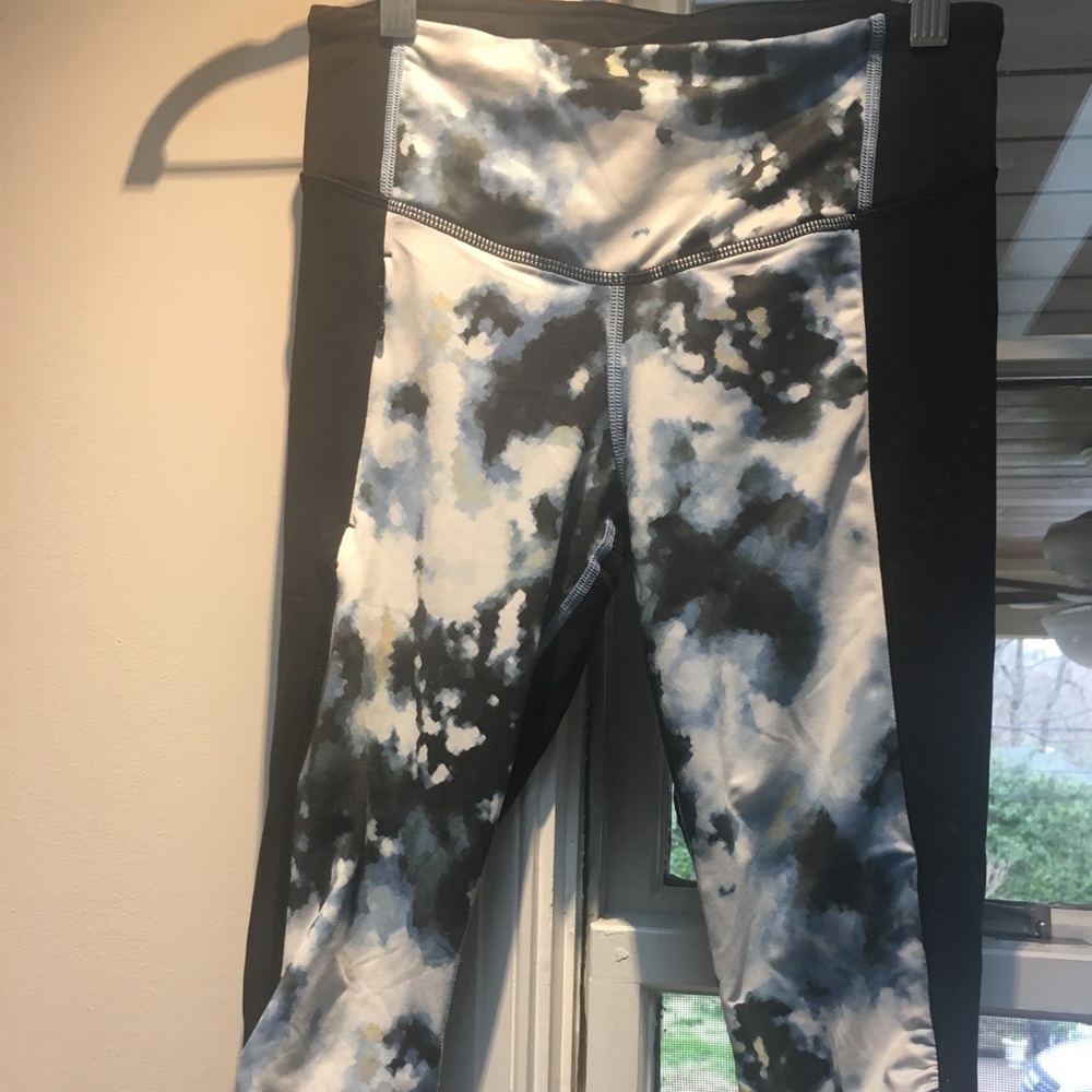 Lululemon Top Speed Crop